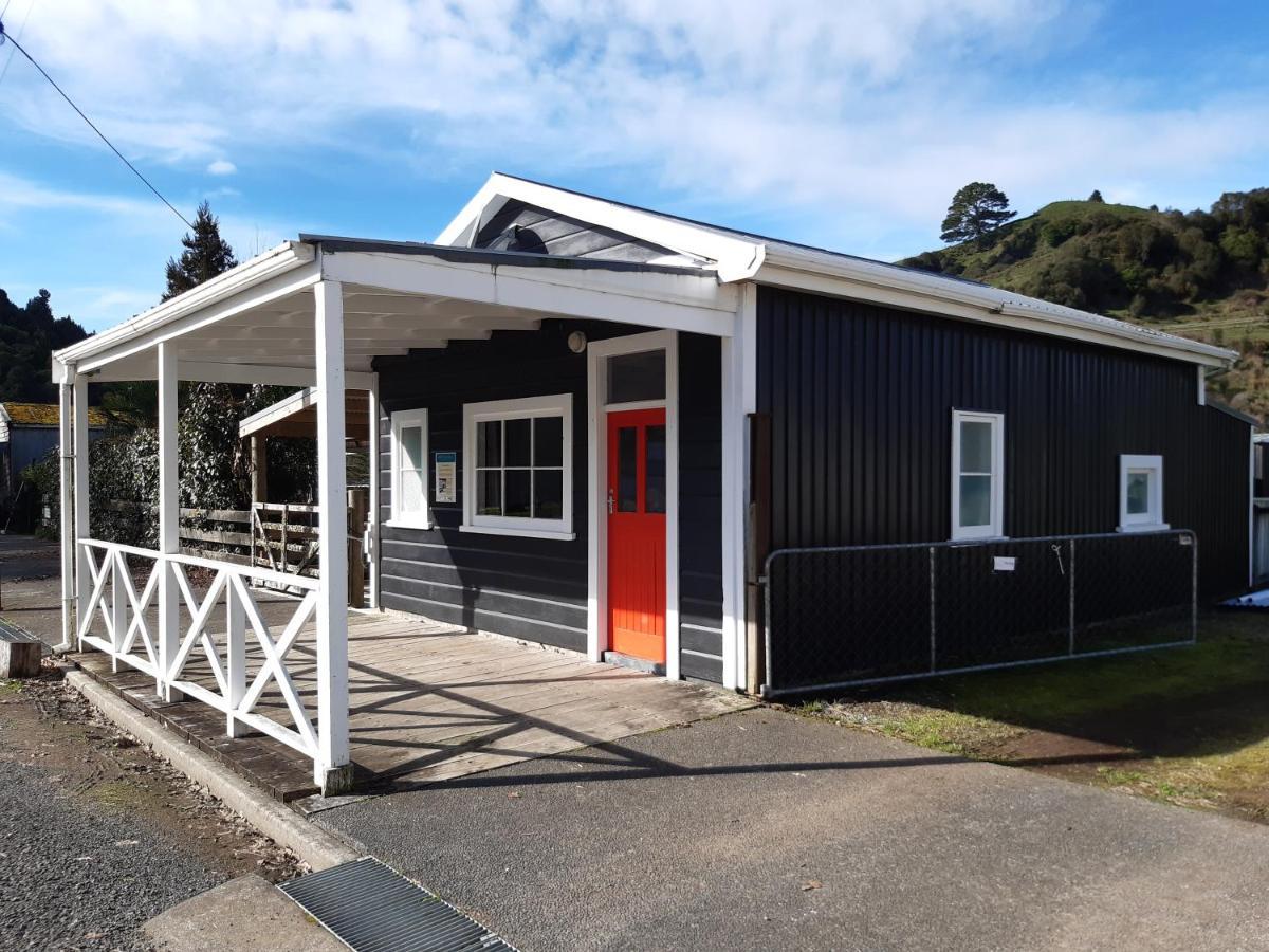 Whanga Butcher Shop Whangamomona Екстер'єр фото